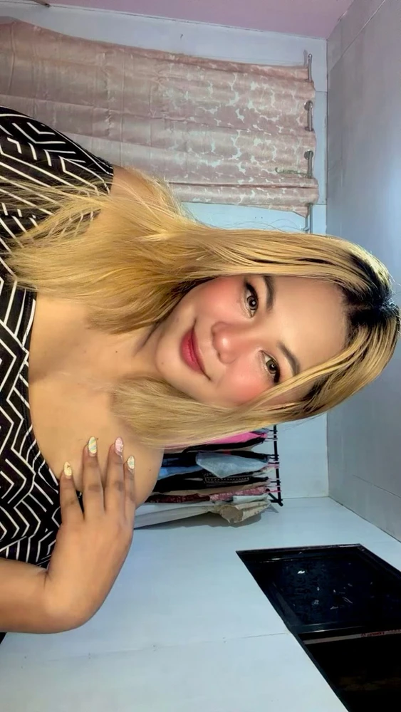 GIF uploaded by Angelli