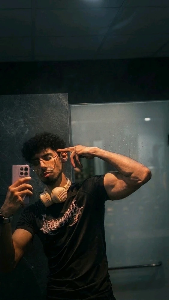 Kartik上传的GIF