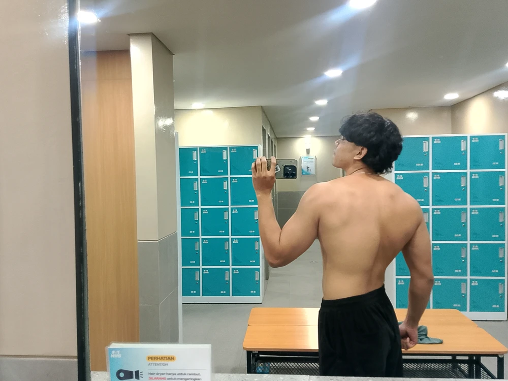 Adiii上传的GIF