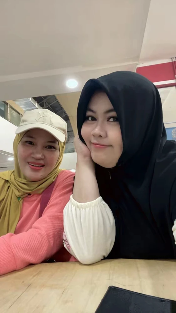 Wahyuni上传的GIF