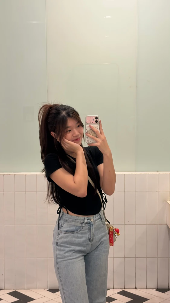 由Liora上传的图片