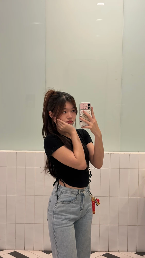 由Liora上传的图片