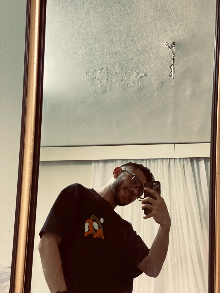 Mert上传的GIF