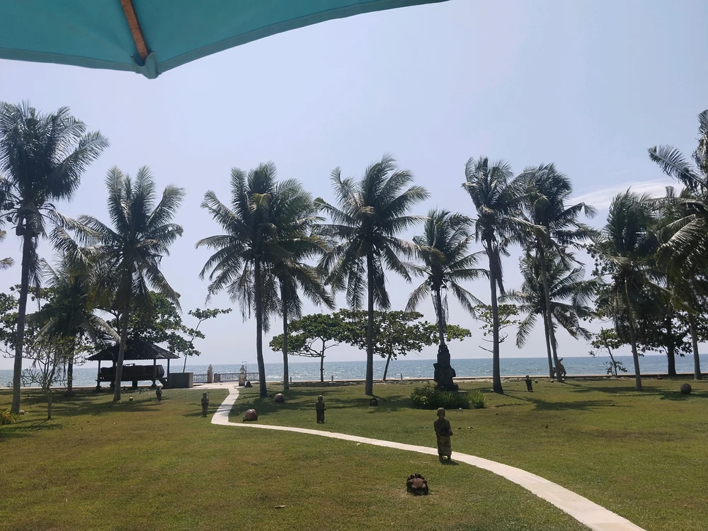 GIF uploaded by BAI