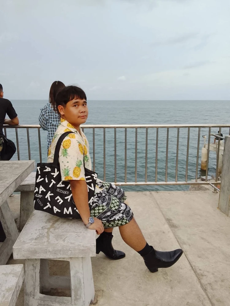 GIF uploaded by พอล (Paul)