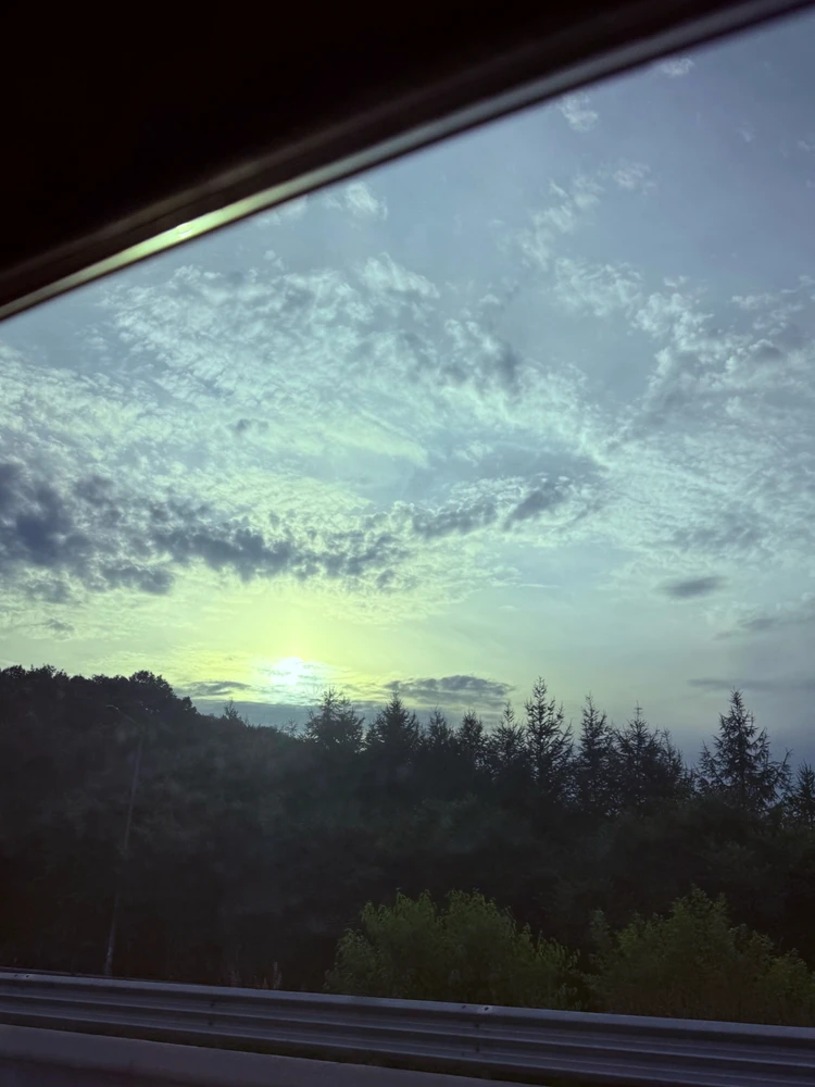 cy അപ്‌ലോഡ് ചെയ്ത GIF