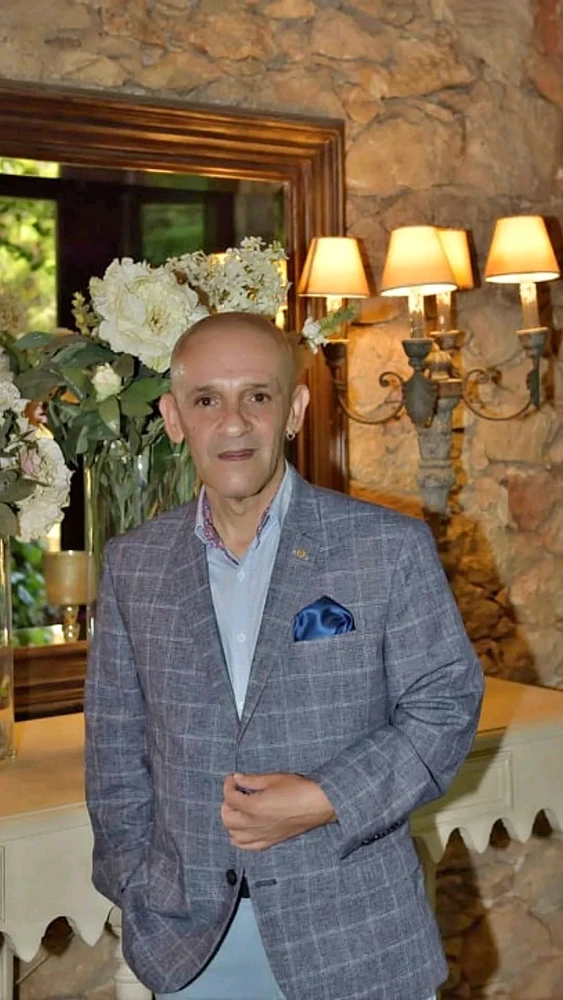GIF pujat per Antonis