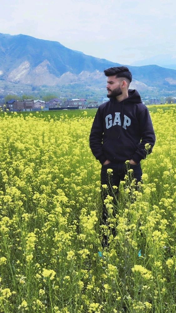 GIF uploaded by Hadi