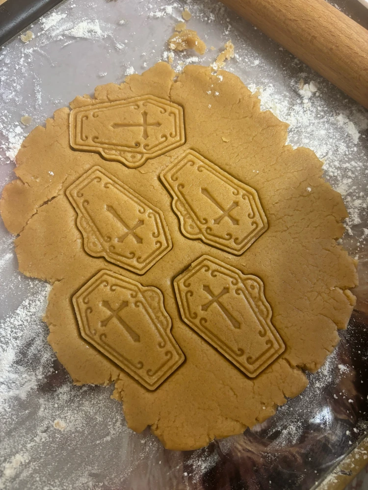 GIF uploaded by Robyn
