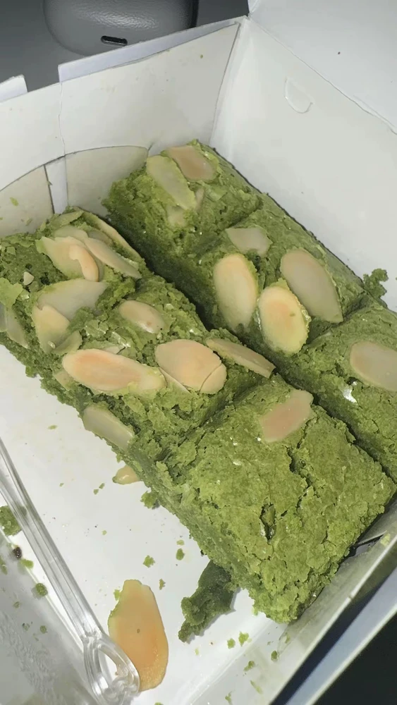 GIF uploaded by Agy