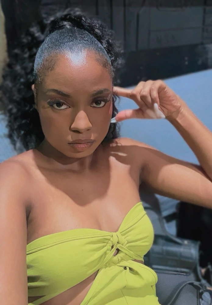 GIF uploaded by Dominique