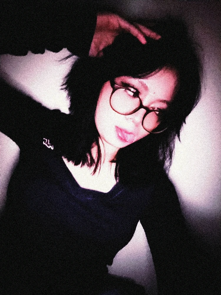 GIF uploaded by Rika