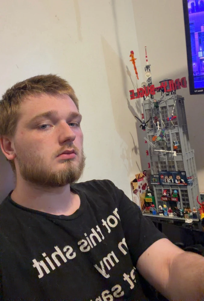 Alex દ્વારા અપલોડ કરેલ GIF