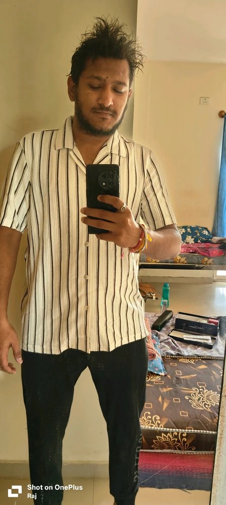 GIF i tukuna ake e Raj Kumar