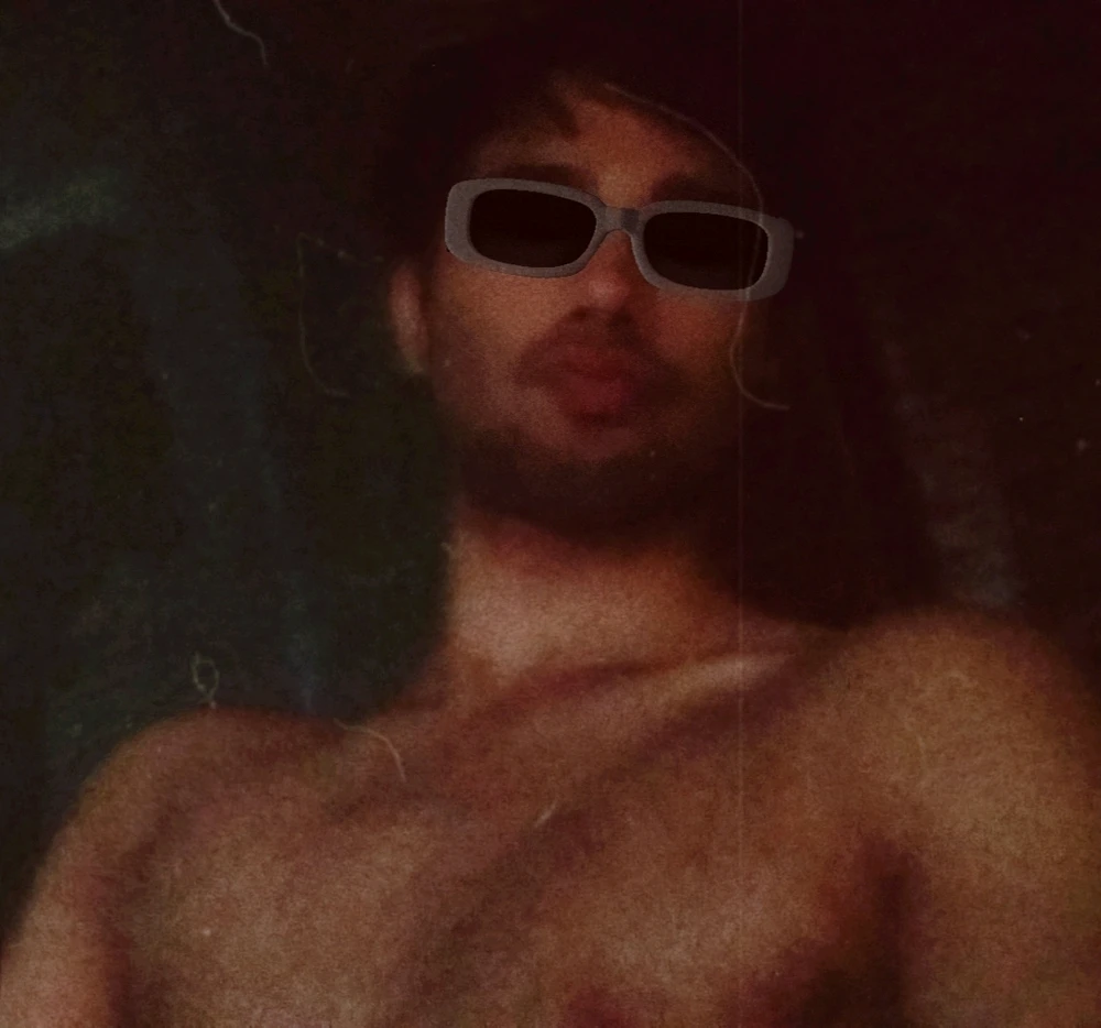 GIF sent inn af Seven-Inches