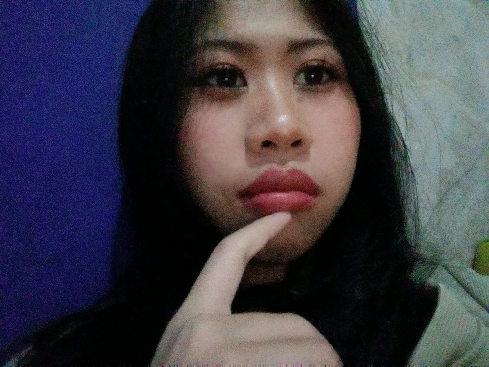 julya 上傳的 GIF