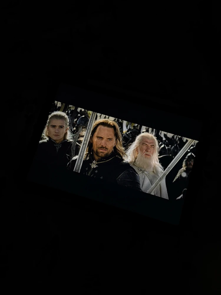 GIF uploaded by Tania