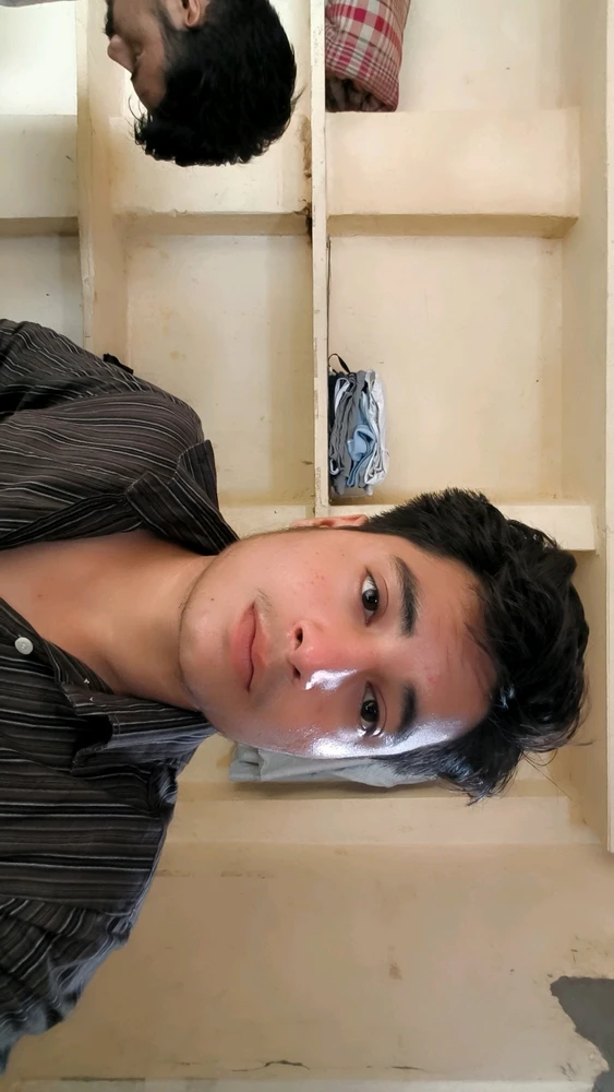 Gulshan 上傳的 GIF