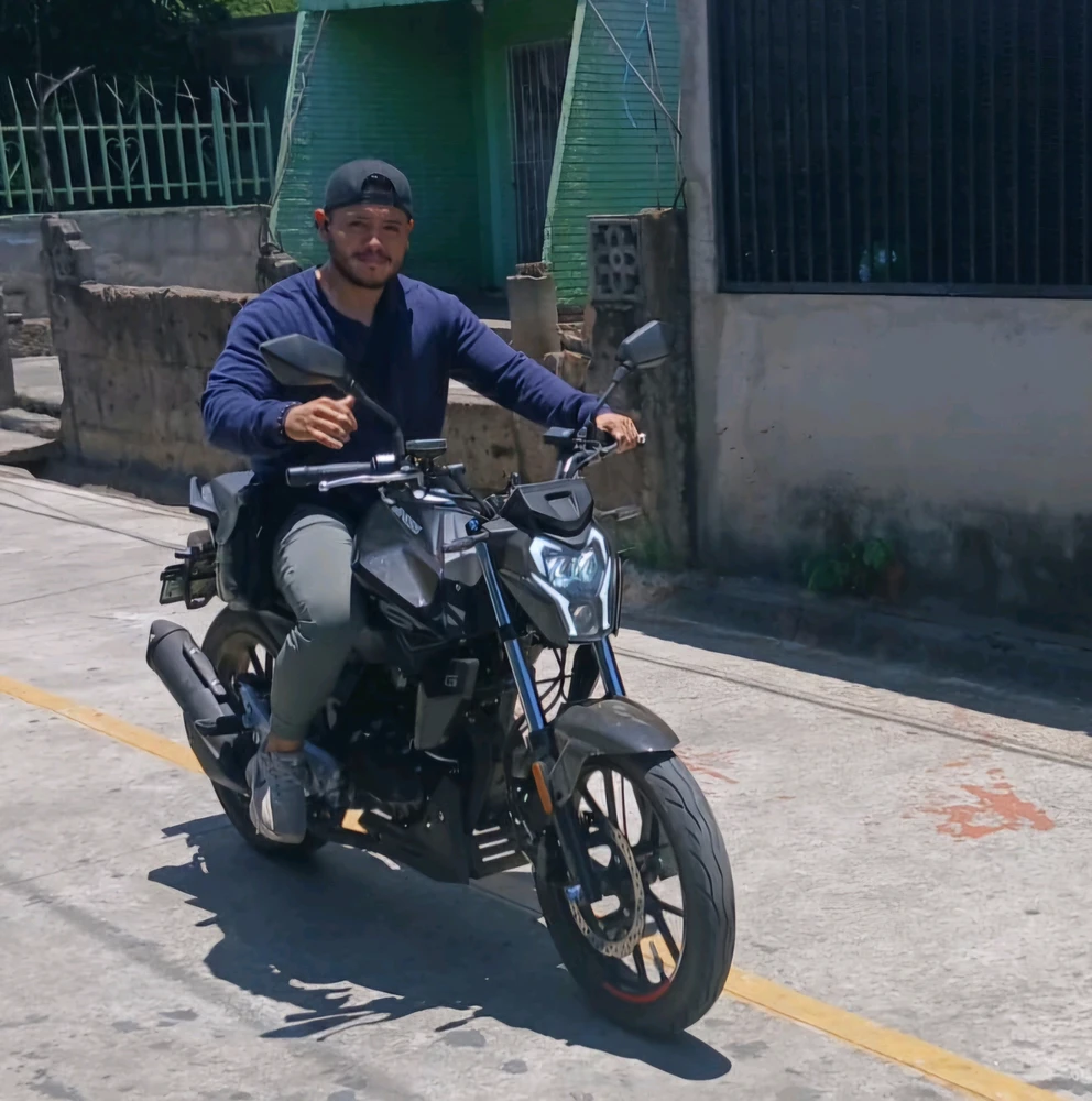 GIF uploaded by Josue MG