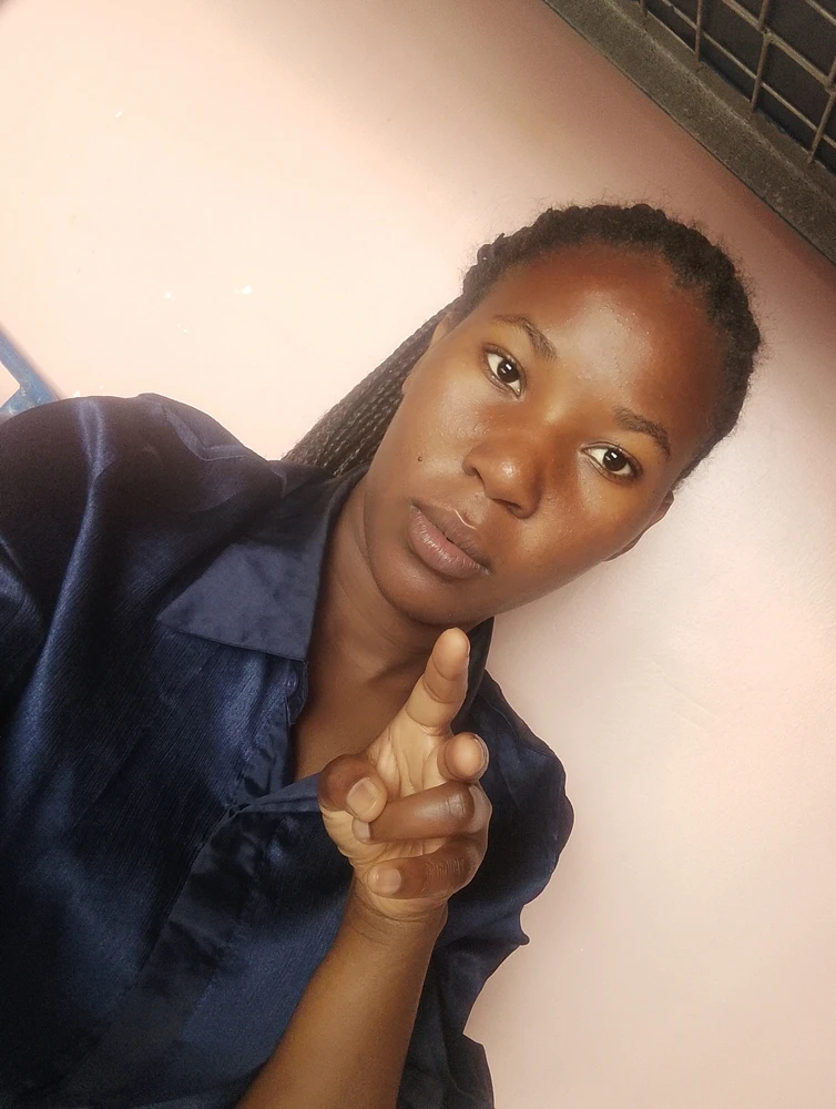 GIF uploaded by Lilyan kaweesi