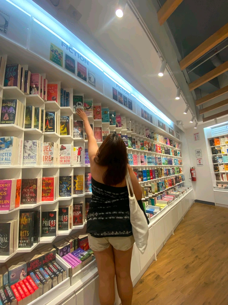 GIF uploaded by UNIQO