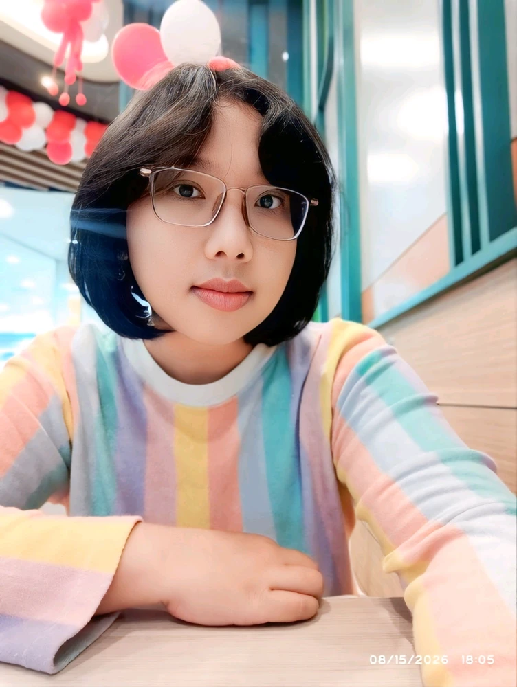 GIF uploaded by Sica