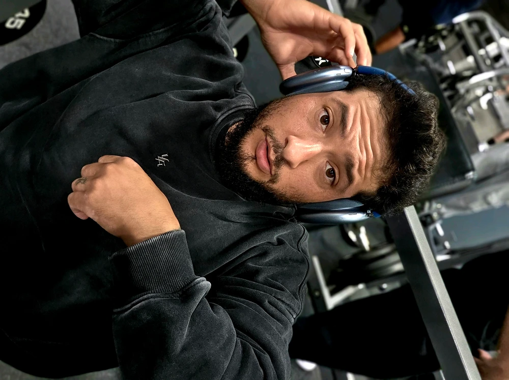 Anthony Cintron erabiltzaileak igotako GIFa