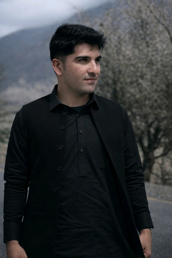 GIF อัปโหลดโดย Roman Khan