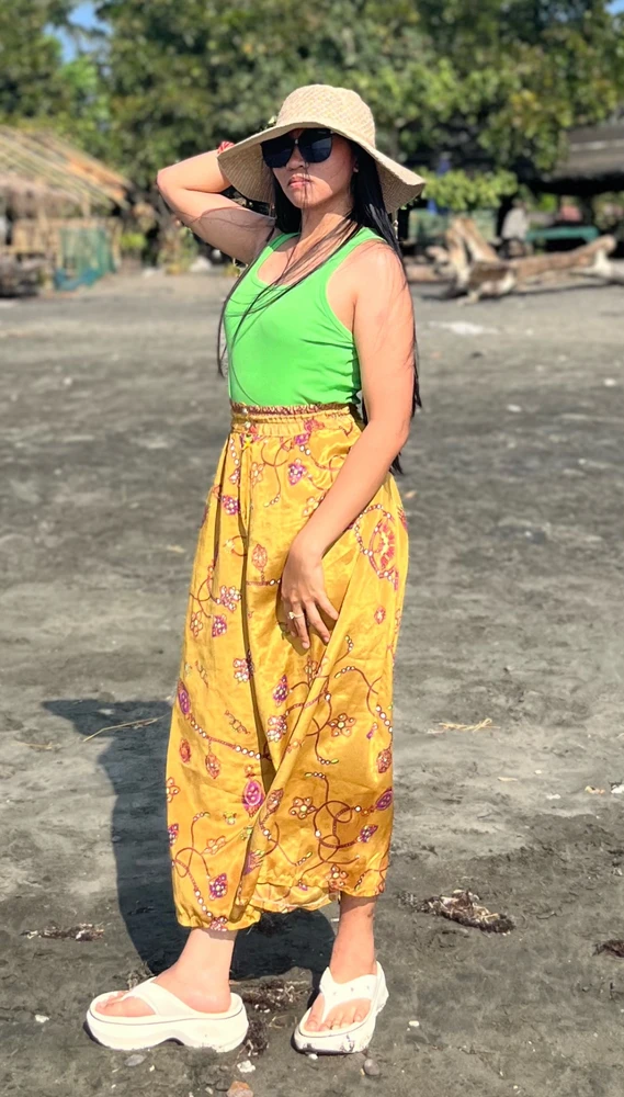 GIF nke Elvie bugoro