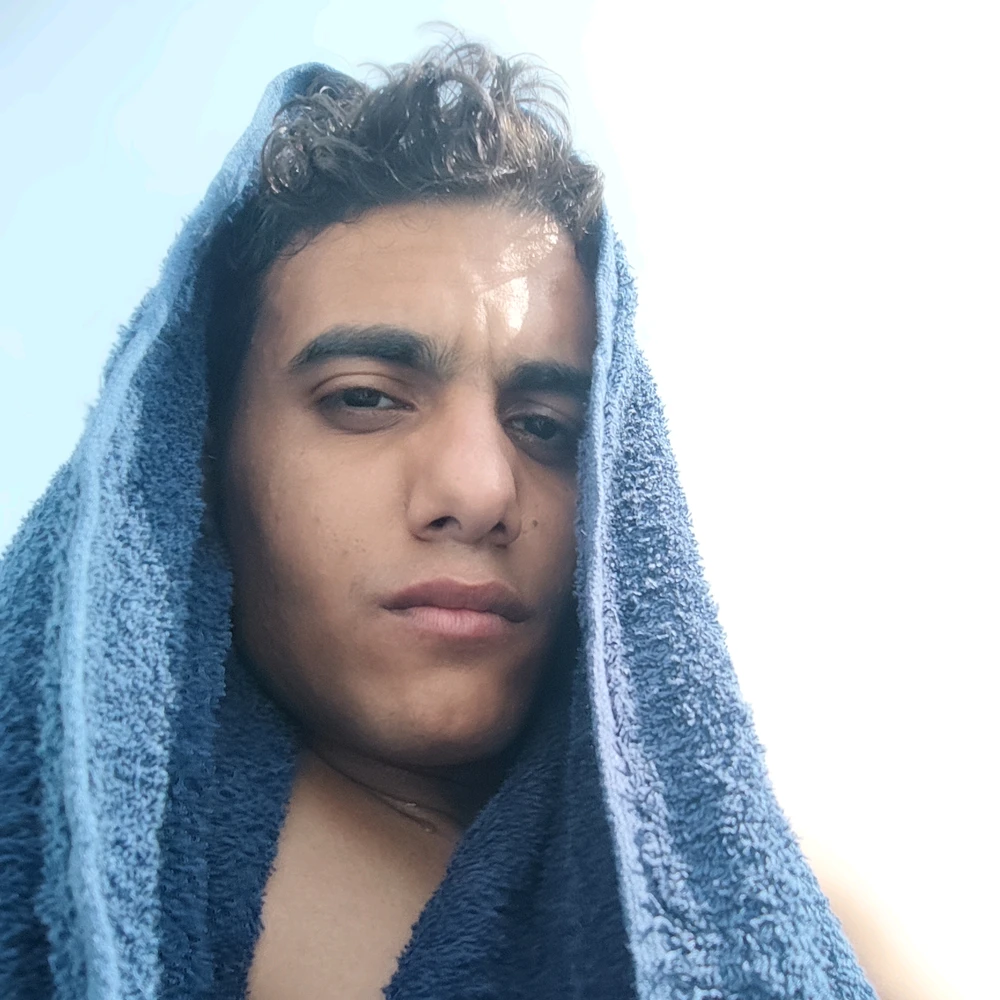 GIF opgelaai deur Abdo