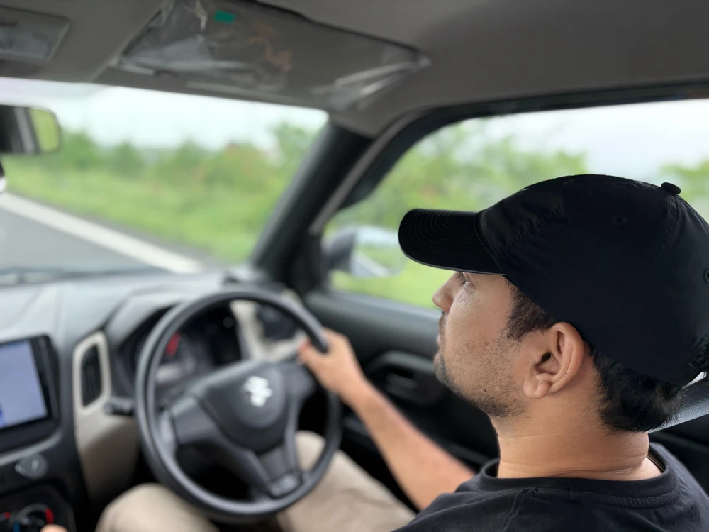 Suf විසින් GIF එක upload කරන ලදී
