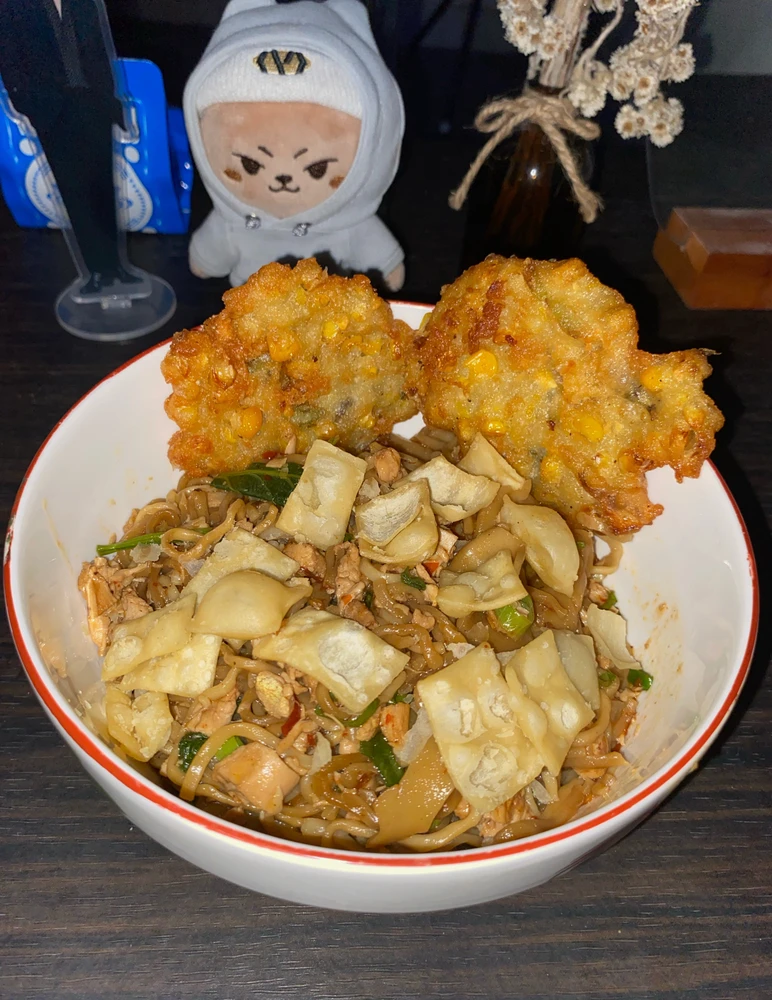 GIF uploaded by Strawberry