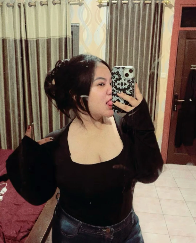 GIF uploaded by vy