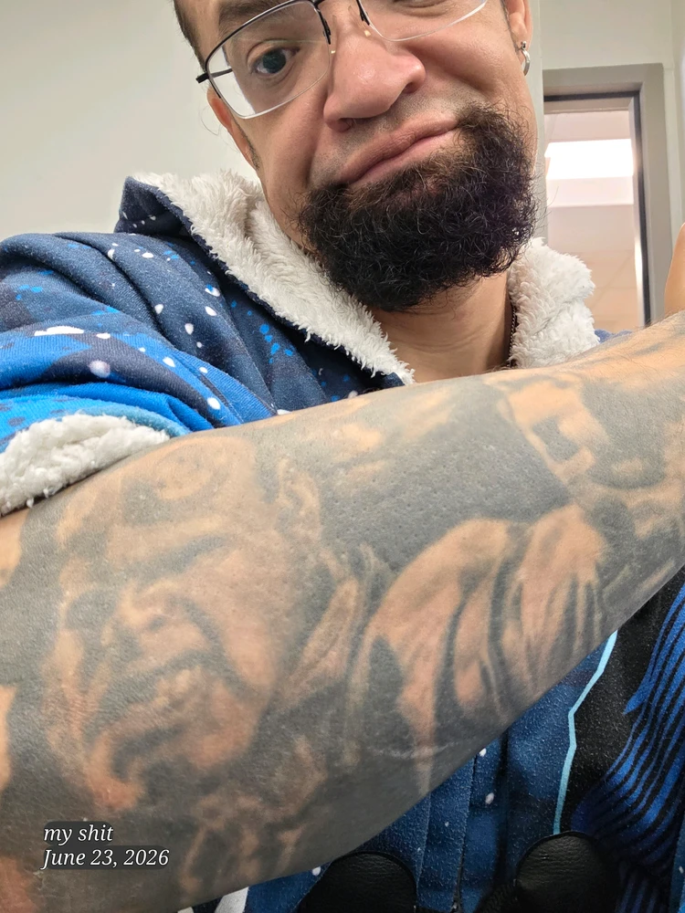 Anthony 上傳的 GIF