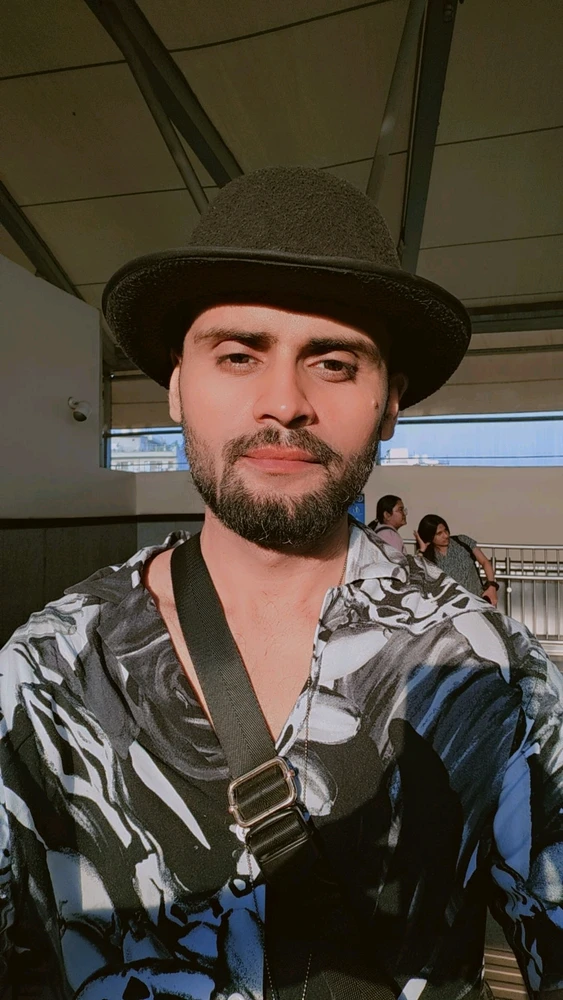 GIF diunggah ku Ocean