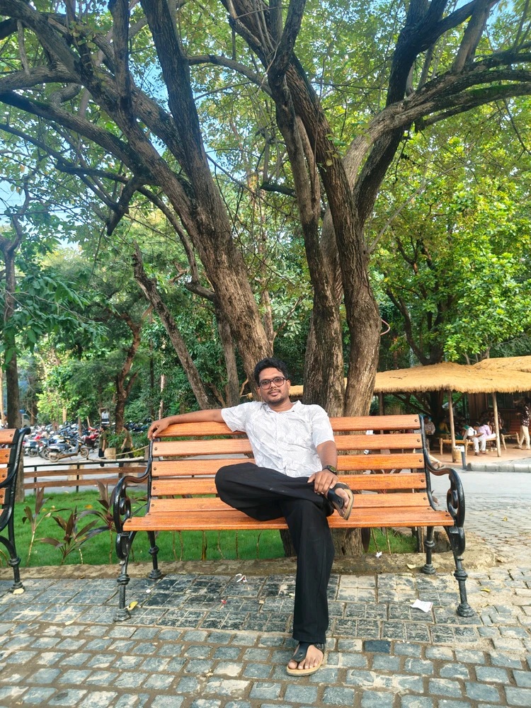 GIF gi-upload ni Ashish