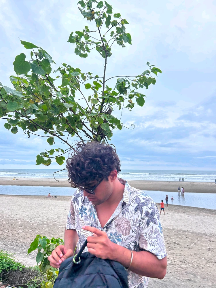 GIF uploaded by Vivaan
