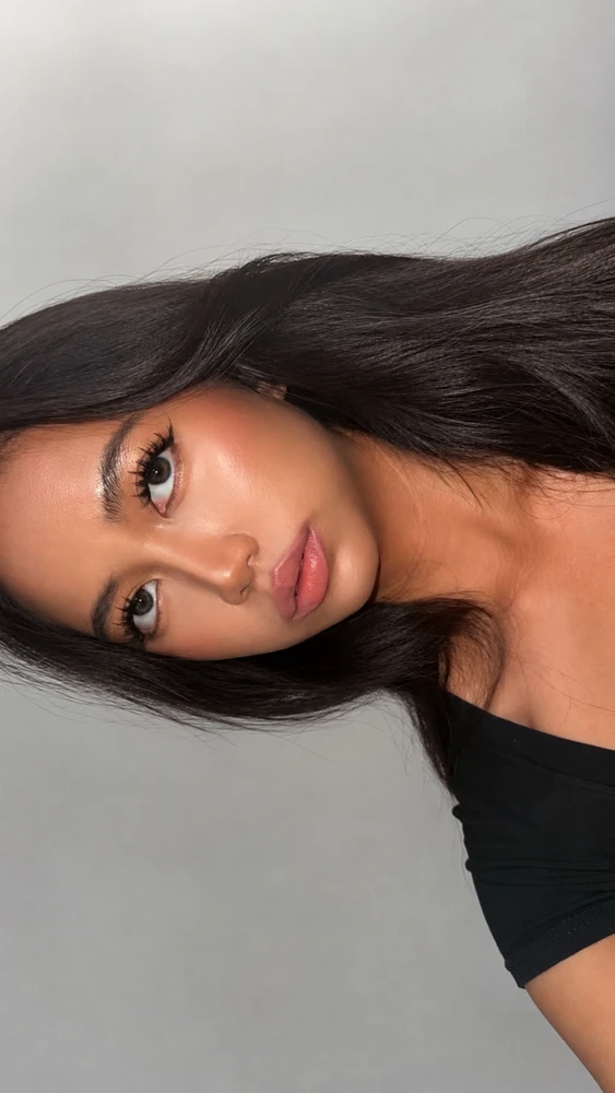 GIF uploaded by Hanah