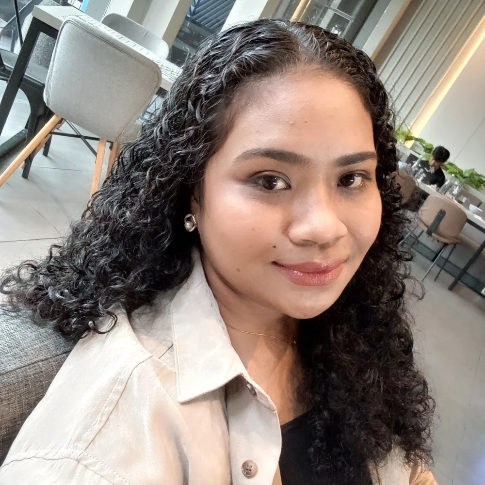 GIF uploaded by Athalia