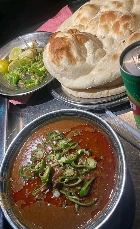 GIF diunggah ku 𝑨𝒏𝒆𝒆𝒍..