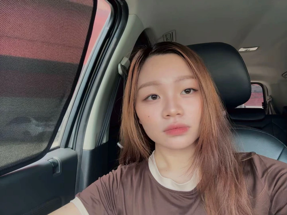 GIF uploaded by Juu