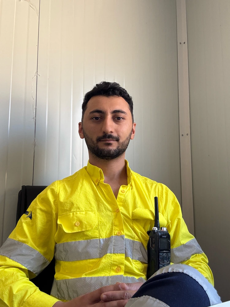 GIF загрузил Burak