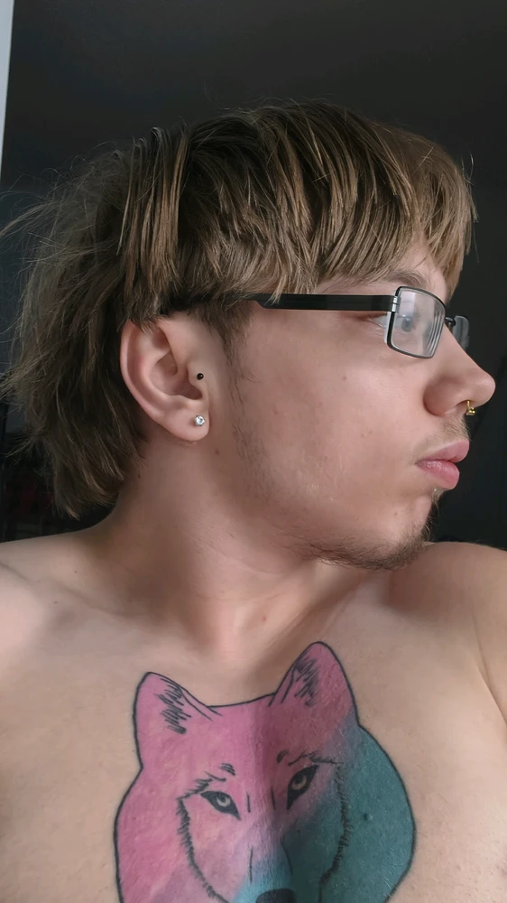 Sliko je naložil Andrew