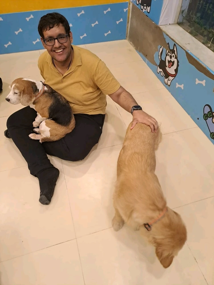 GIF i tukuna ake e Aditya