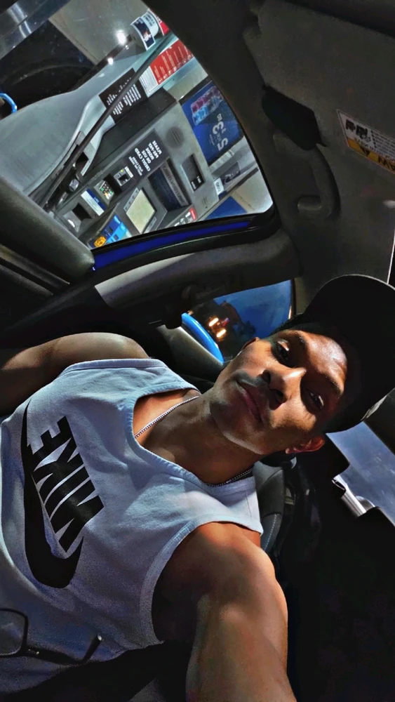 Curtis Benion ਵੱਲੋਂ ਅੱਪਲੋਡ ਕੀਤਾ GIF