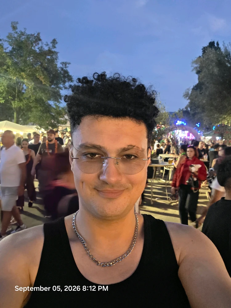GIF uploaded by Dragos