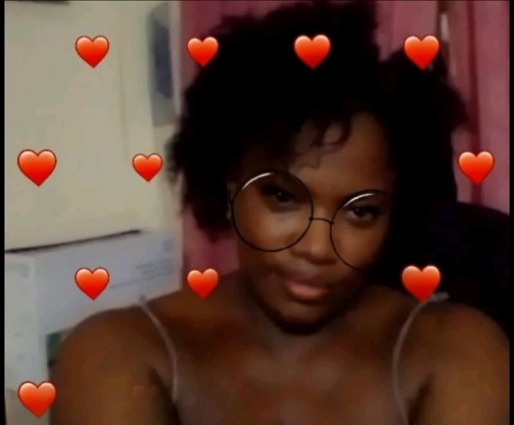 GIF hochgeladen von Dimples