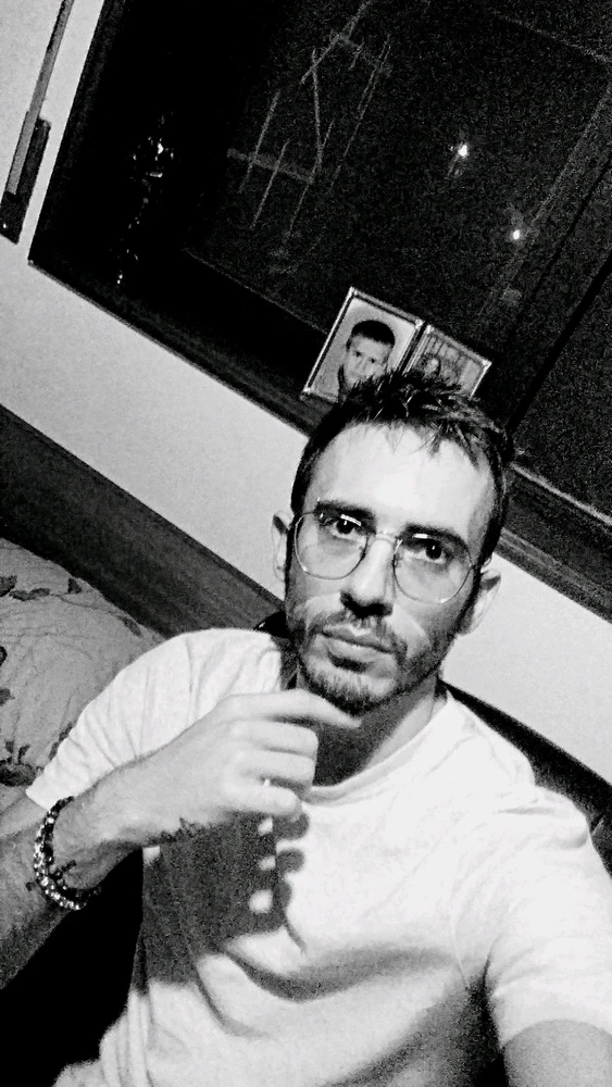 GIF הועלה על ידי Tiago Silva