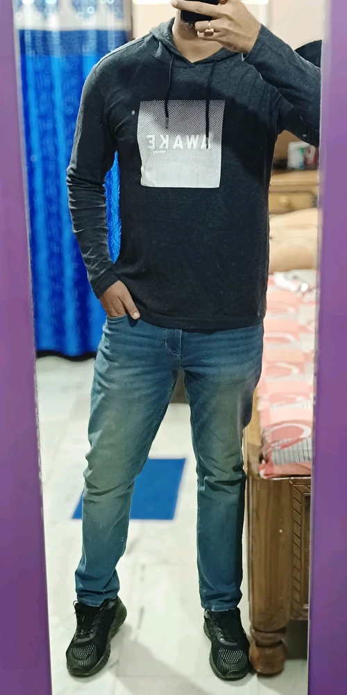 SIBESH பதிவேற்றிய GIF