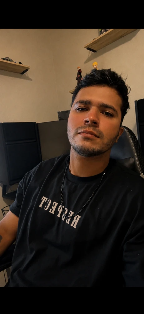 GIF eropgeluede vum Pedro